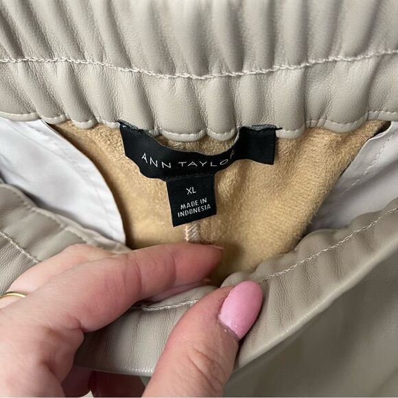 Ann Taylor Faux Leather Pull on Pant - Picture 9 of 13